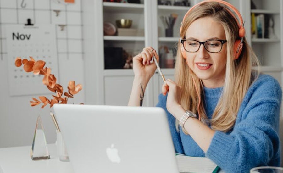 Entreprendre en périnatalité : avancer pendant sa formation